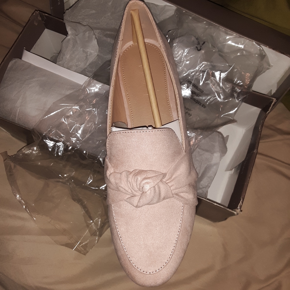 🎉HP🎉Loft Dim Rose Bow Knot Loafers. - Picture 5 of 6